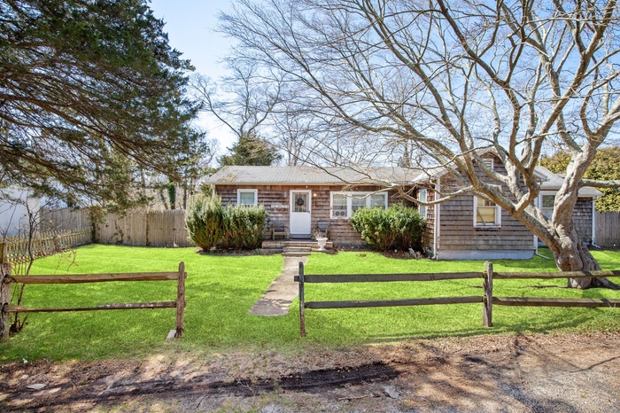 Hamptons Real Estate 