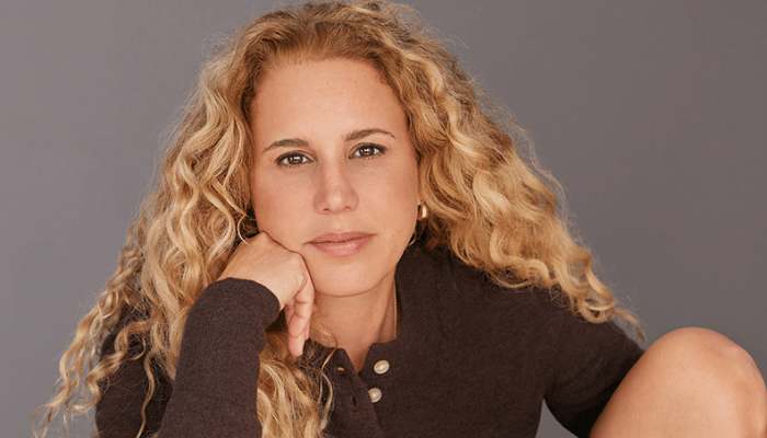 Children's Museum of the East End to Host Live Recording of "Totally Booked with Zibby" Featuring New York Times Bestselling Author Amy Chozick